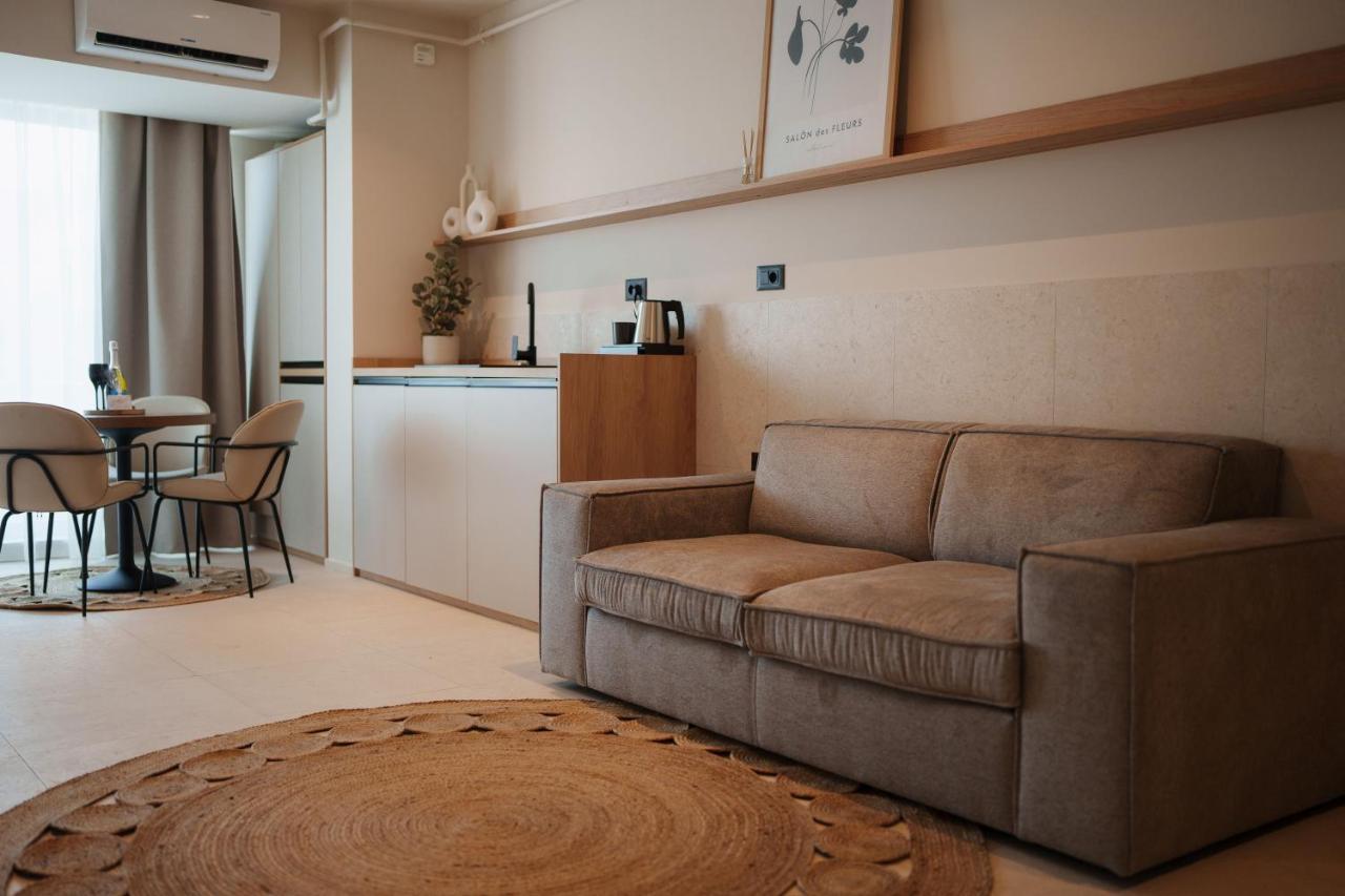Alezzi Infinity Aparthotel & Spa Нэводари Экстерьер фото
